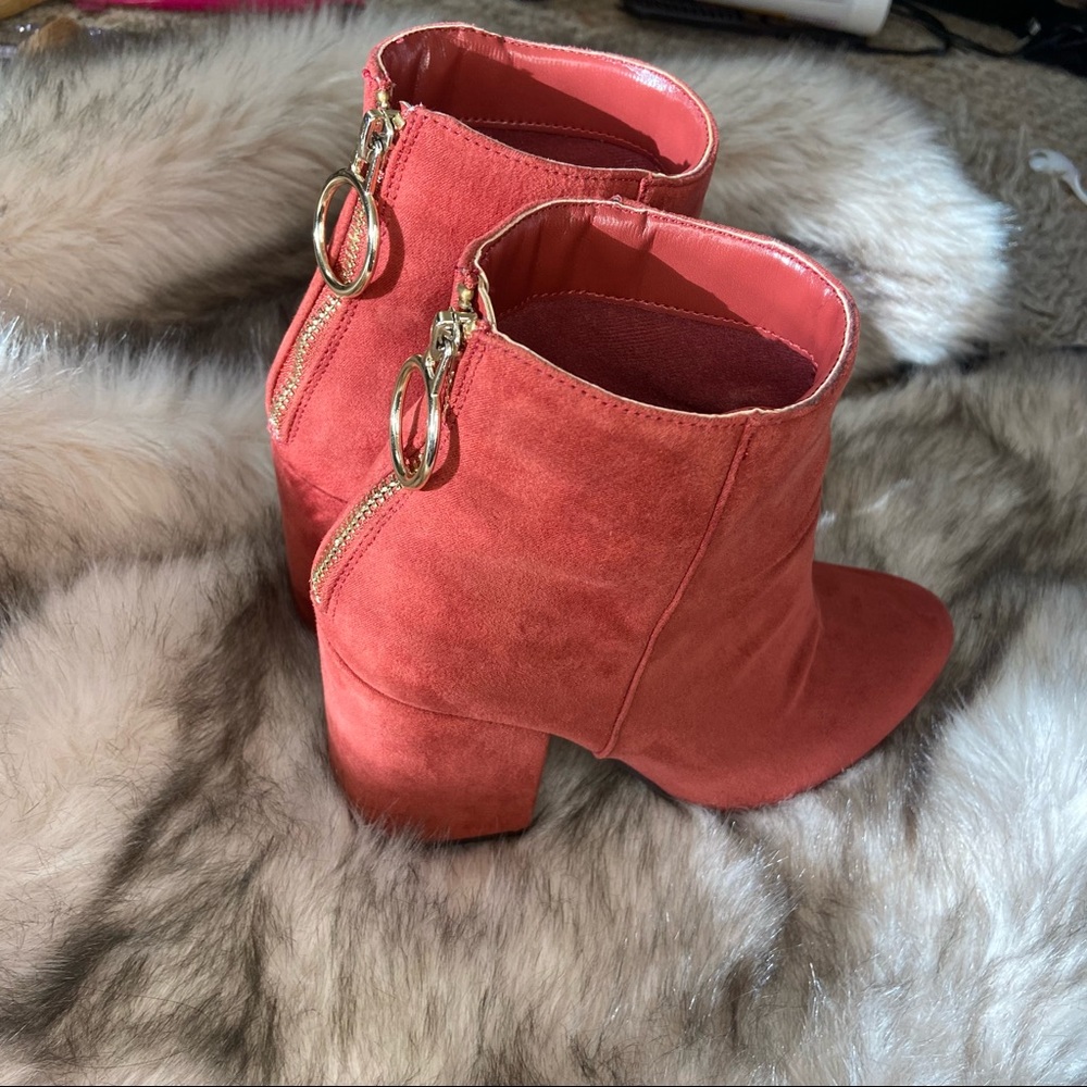 Rust Booties - Picture 3 of 4